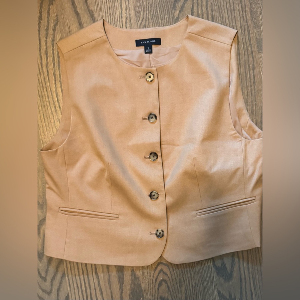 Ann Taylor Women's Camel Button-Front Vest